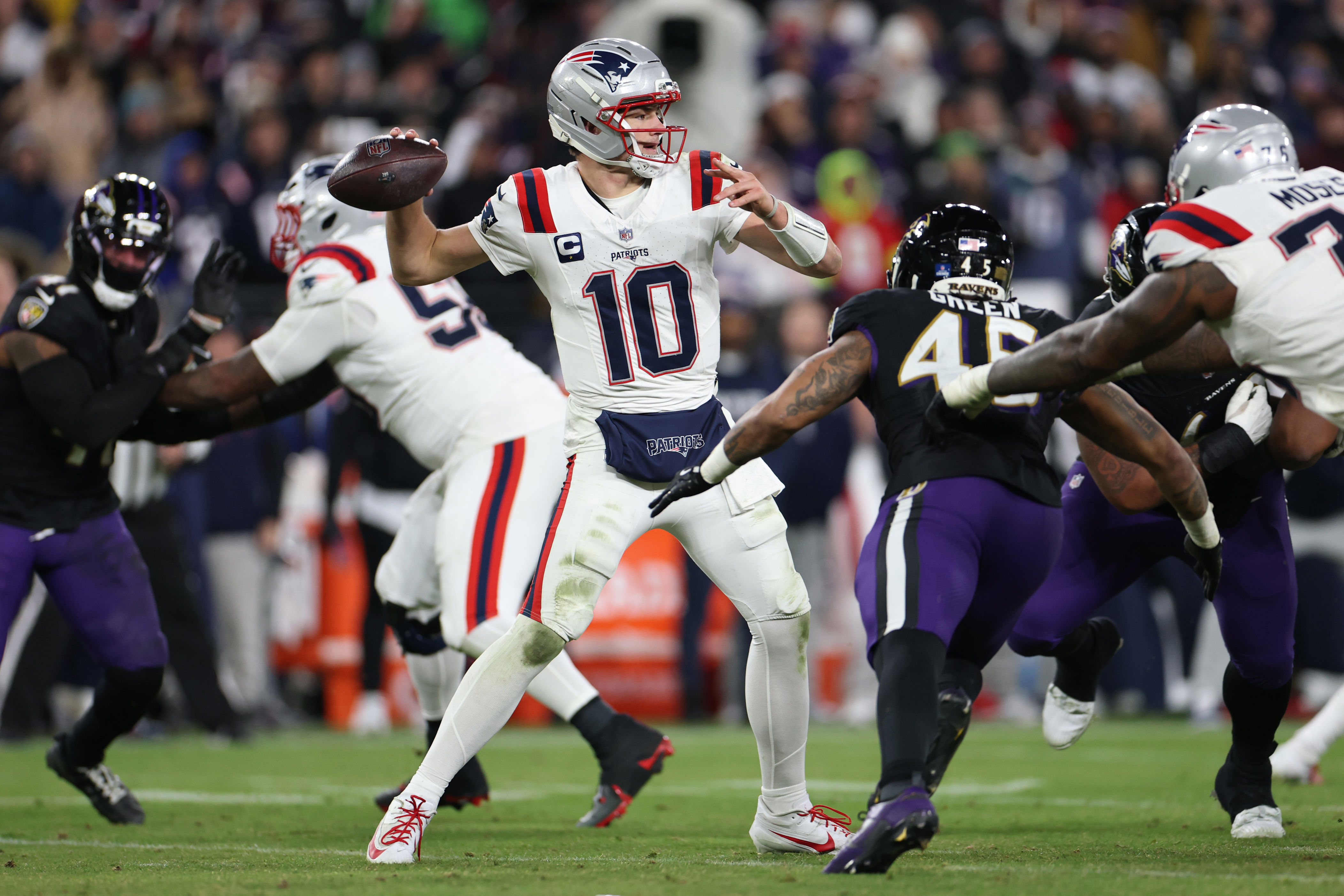 Patriots free agent signing Dre’Mont Jones reflects on facing Drake Maye