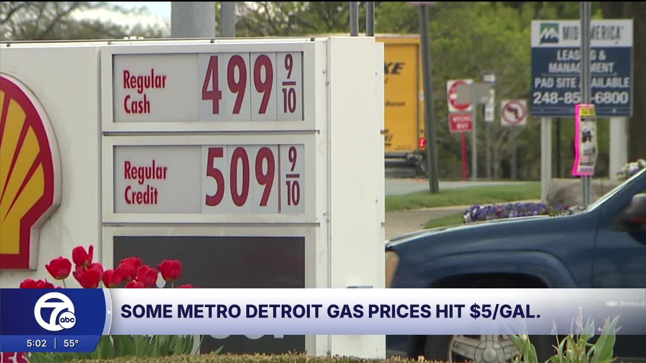Gas prices jump overnight in Michigan, hitting truckers and small ...
