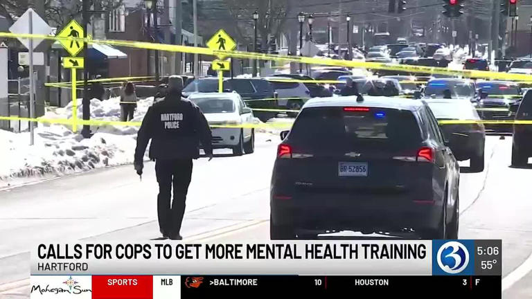 Attorney Ben Crump pushes for 'Steven Jones Law' after Hartford police ...