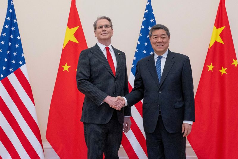 Trump's Beijing Trip on Track: U.S. and China Trade Blows in Pre-Summit Talks