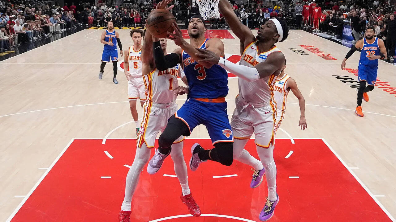 Knicks set NBA playoff record with 47-point halftime lead against Hawks