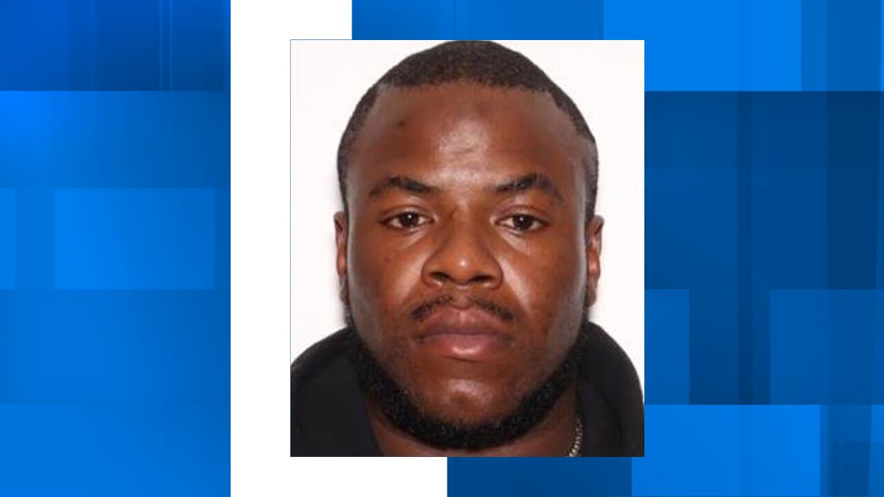 Wanted man barricades himself inside Georgetown hotel