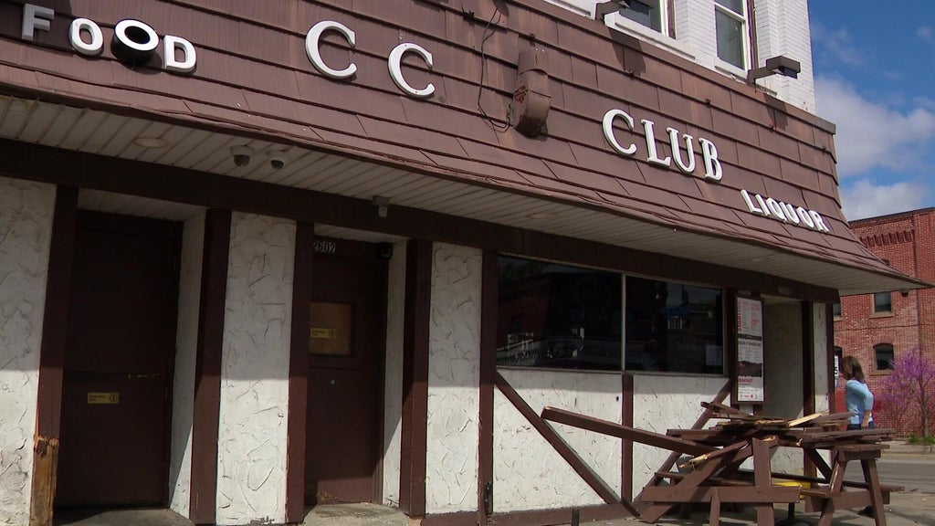 1 injured, 1 arrested after crash that barreled into CC Club in Minneapolis