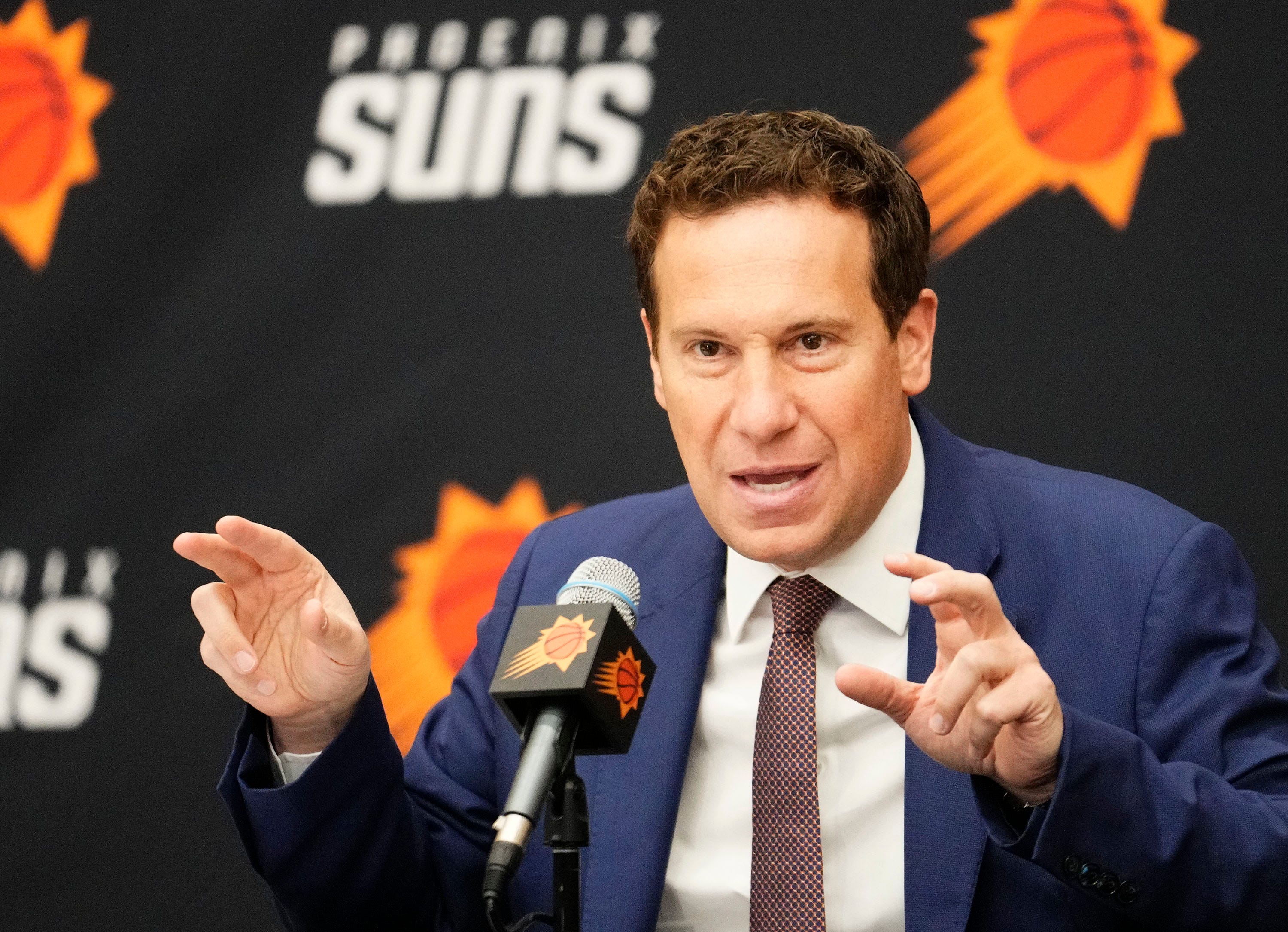 Phoenix Suns team owner, GM address surprise year, plans to improve