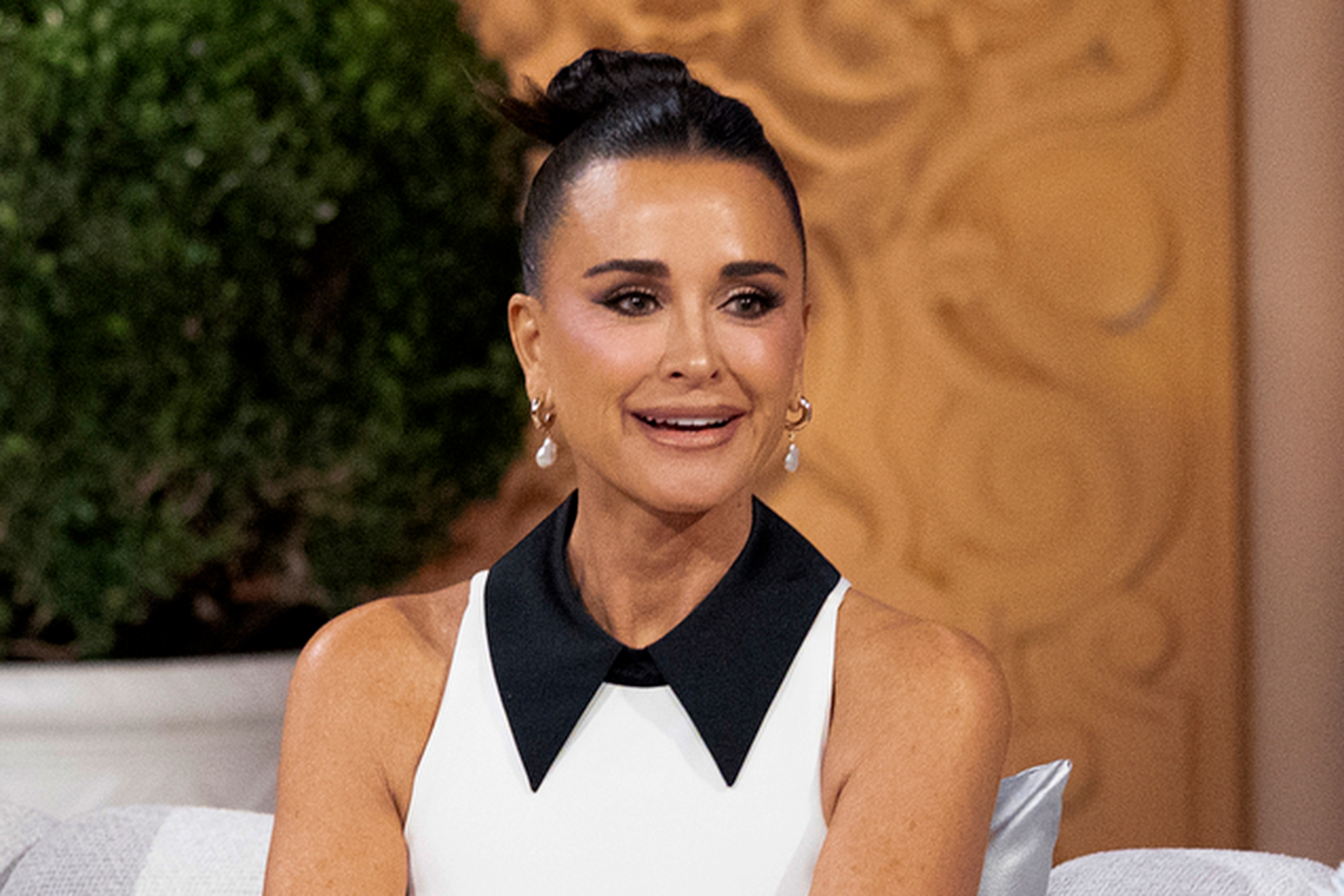 Kyle Richards breaks down her ‘RHOBH’ reunion beauty look, from