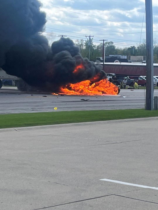 Motorcyclist dead after fiery collision with semi on Illinois road