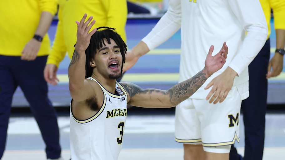 Michigan HC Dusty May explains Elliot Cadeau’s NBA decision, calls him ...