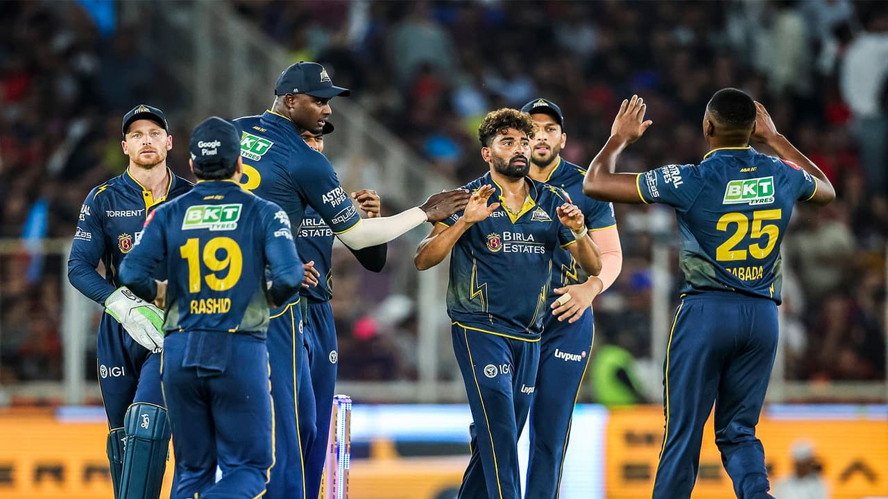 IPL 2026: RCB collapse to 155 all out despite Kohli's quick start