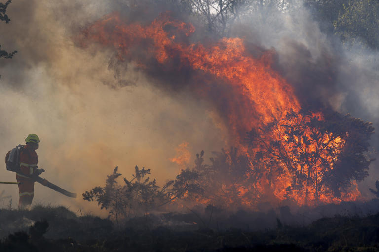 Dramatic pictures show wildfires in Scotland amid new warning