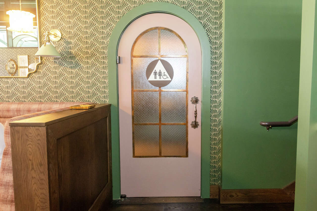 The biggest surprise at San Francisco's hottest new restaurant? Horny ...
