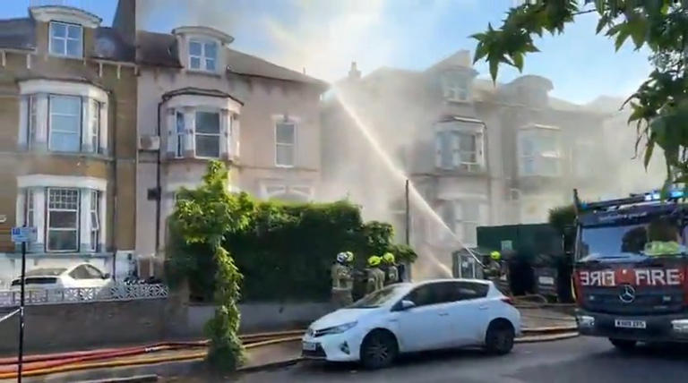 Synagogue evacuated after fire spreads in home next door in Stoke ...