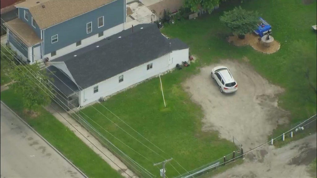 Cockfighting ring discovered during Joliet drug bust, police say; 29 ...