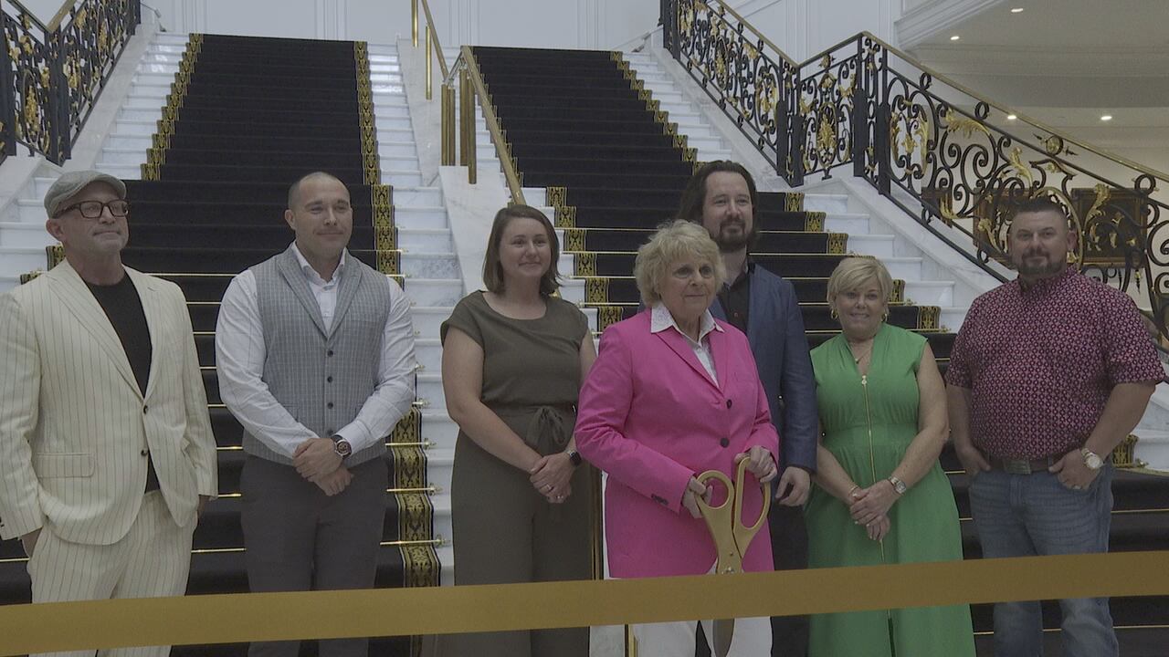 World Equestrian Center opens new Equestrian Manor, adding restaurants ...