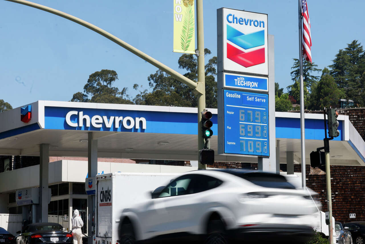California gas prices hit dreaded milestone amid upward surge