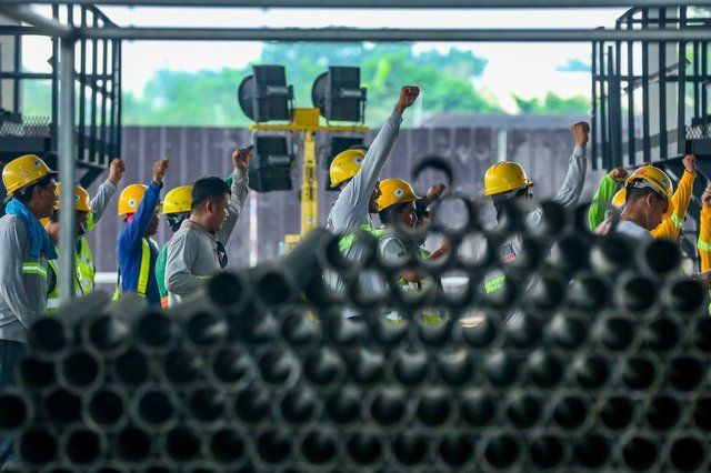Marcos honors Filipino workers on Labor Day, promises more and better jobs