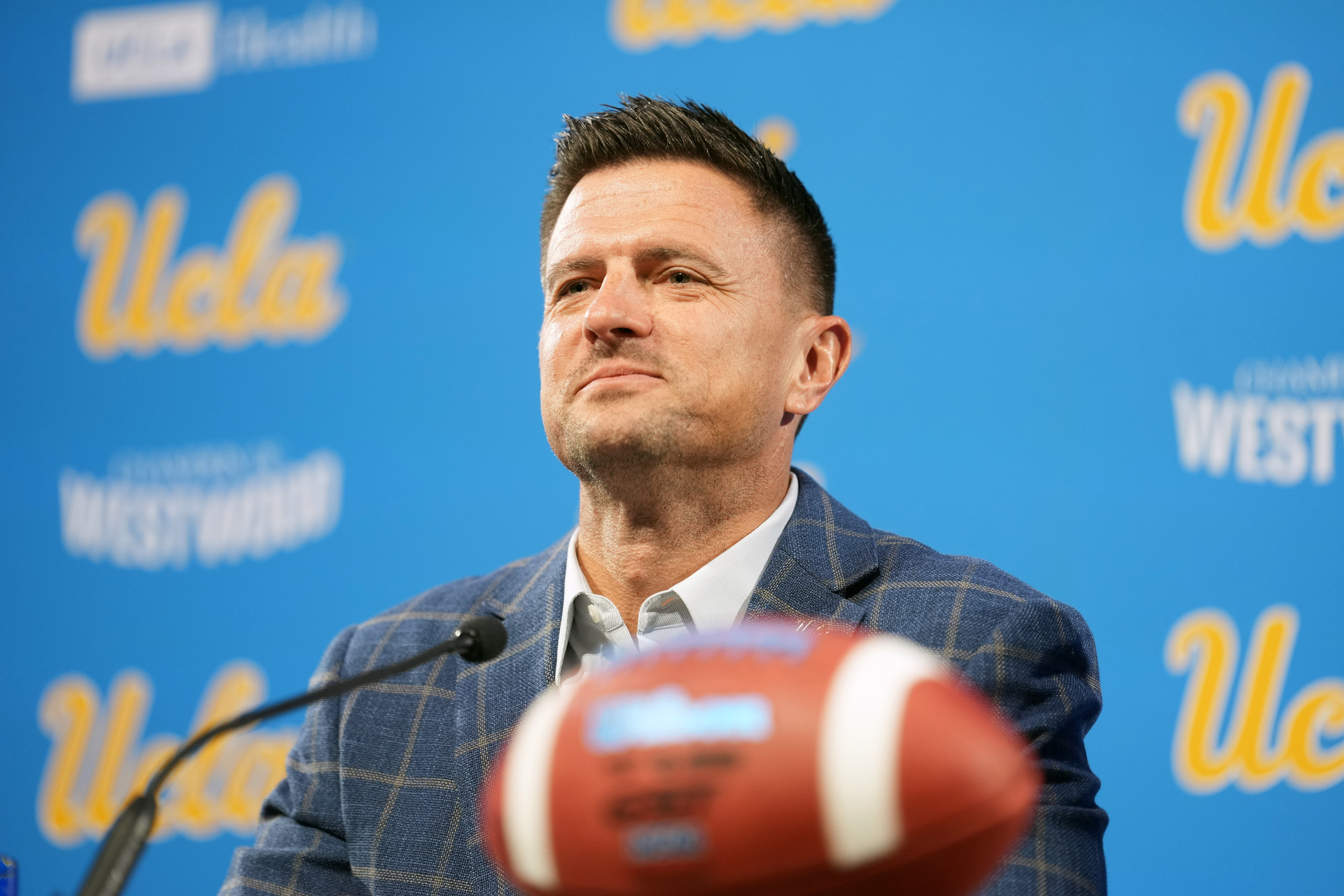 Bob Chesney and UCLA get huge recruiting win by landing 5-star George Toia