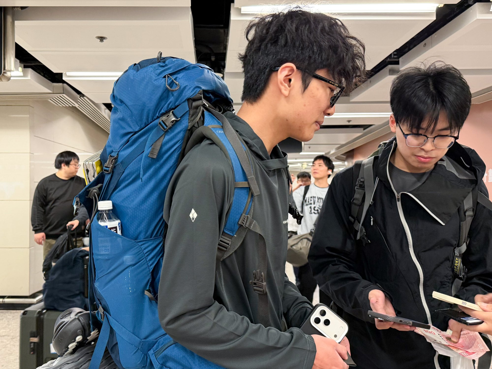 Labour Day: Hong Kong records 242,000 trips by mainland Chinese ...