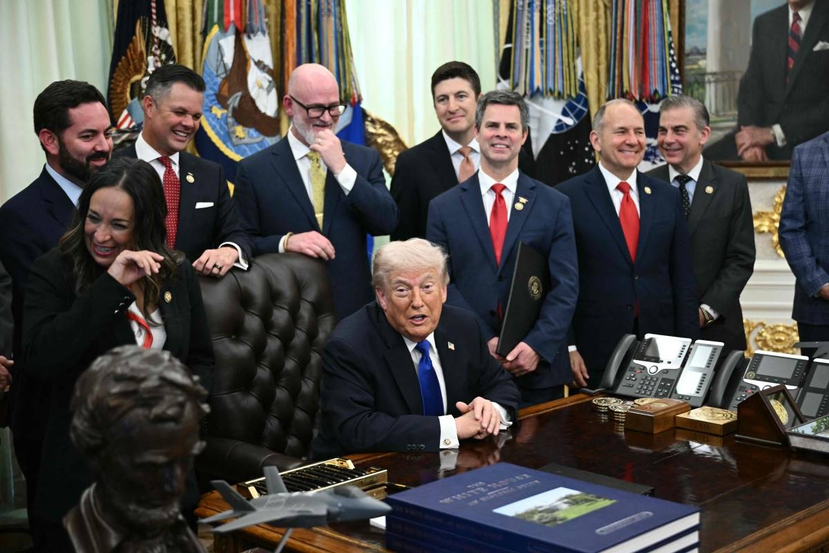 Trump signs bill funding the Department of Homeland Security, ending ...