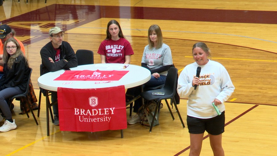 East Peoria honors seniors in spring signing ceremony