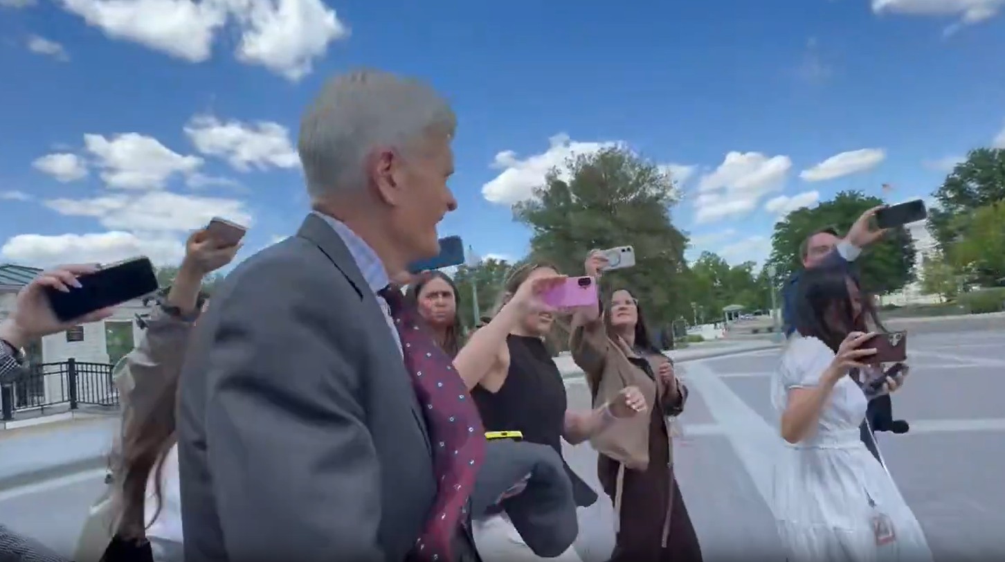 CNN’s Manu Raju straight up asks GOP senator about Trump attack: ‘Are ...