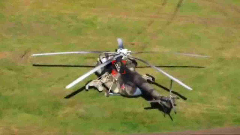 Drones ucranianos atingem 2 helicópteros russos a 150 km da linha de ...
