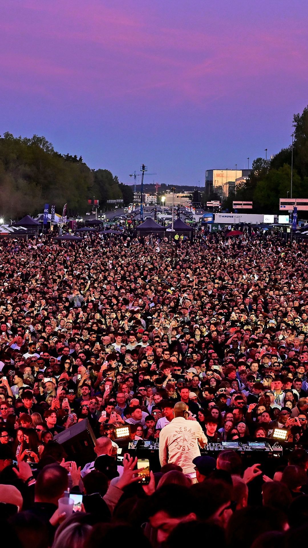 DJ Black Coffee auf der Großen Straße