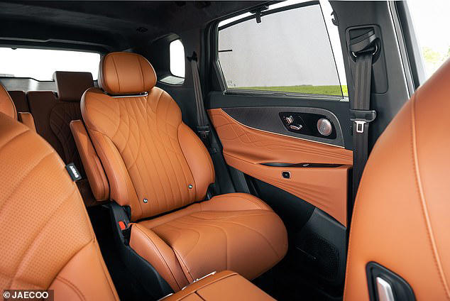 The 'Temu Range Rover' that seats seven: We drive the new £45k Jaecoo 8 ...