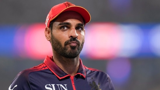 Bhuvneshwar Kumar sidesteps Purple Cap talk, stresses team over ...