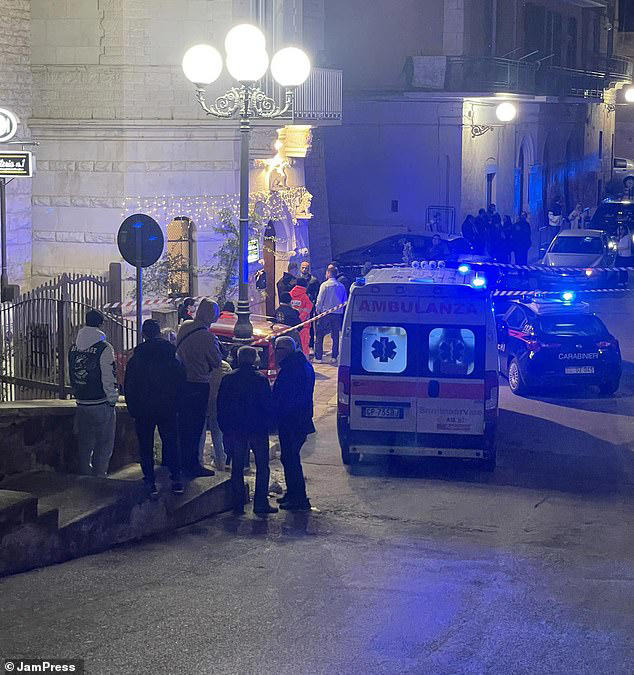 British tourists are caught up in mafia gun attack on Italian ...