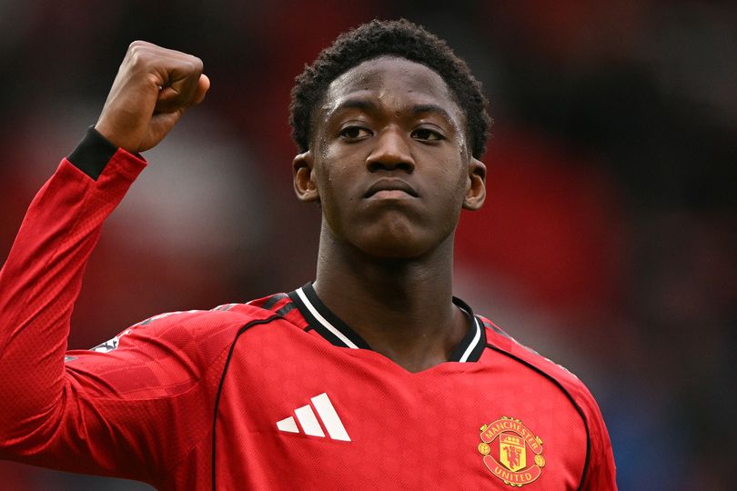 Kobbie Mainoo gives Man Utd dressing room's view on Michael Carrick ...