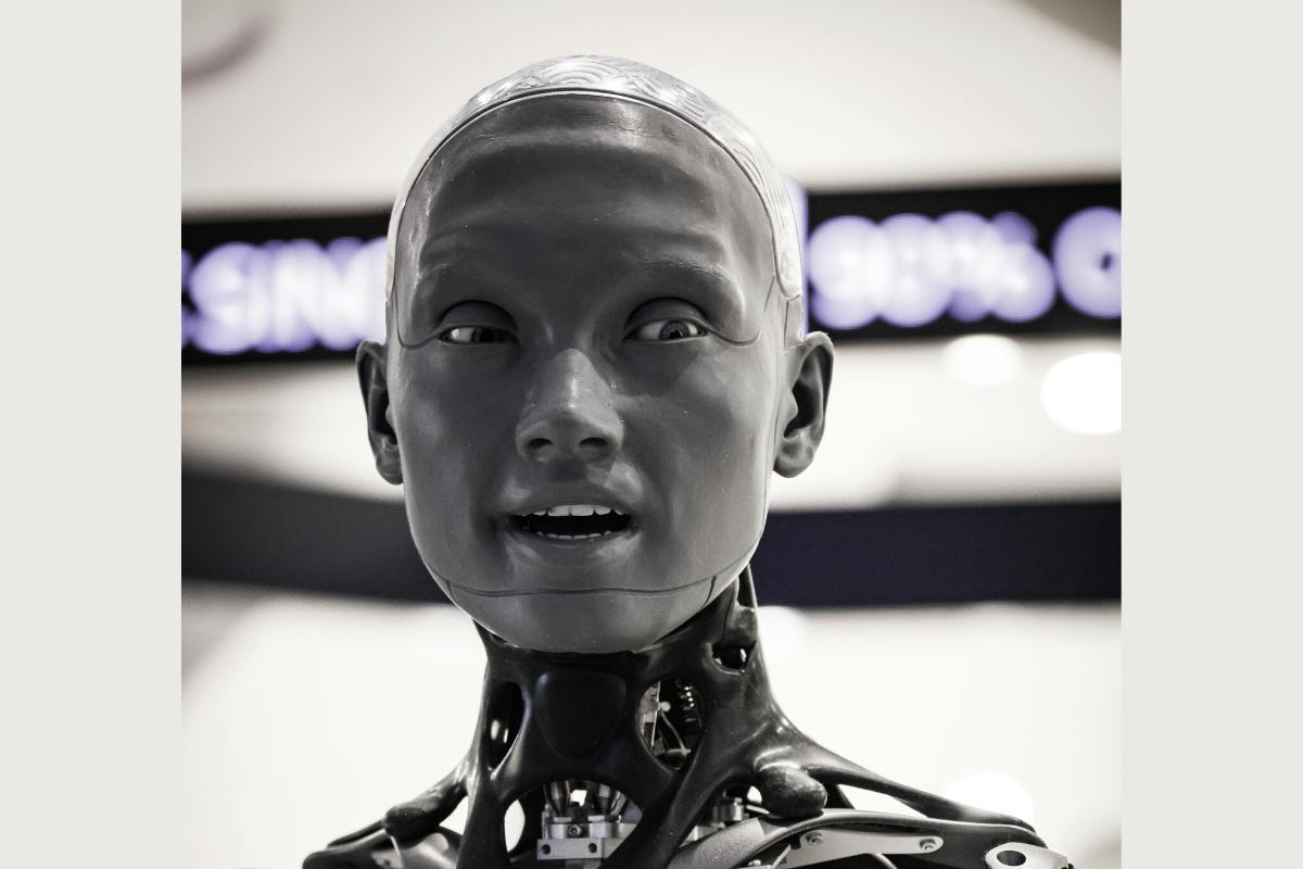 Future human theory claims 'aliens' are time travellers from Earth's ...