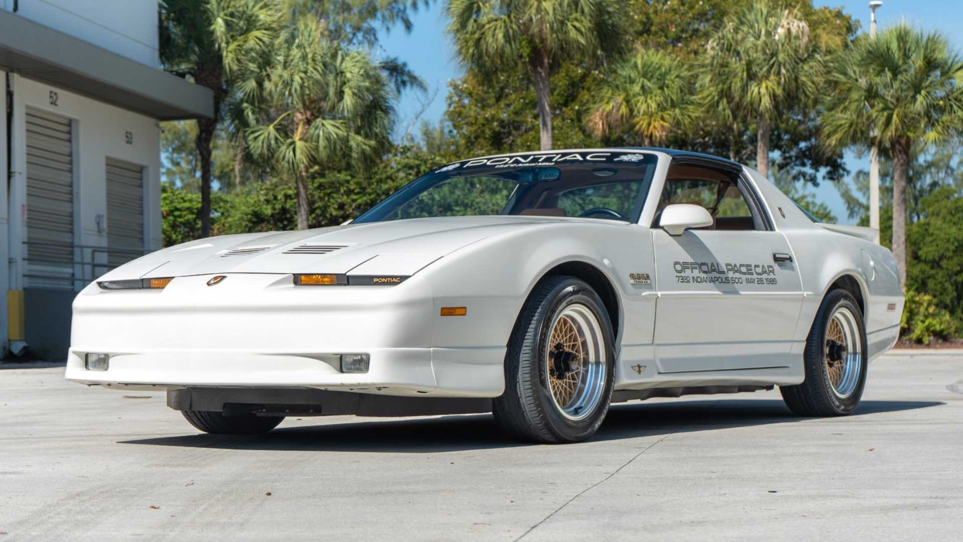 3/4 front view of 1989 Pontiac Firebird 20th Anniversary Turbo Trans Am
