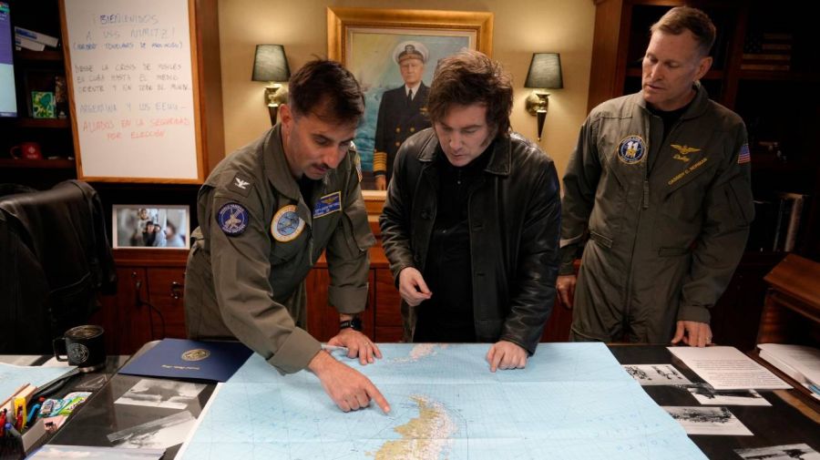 Milei en el Portaaviones nuclear USS Nimitz