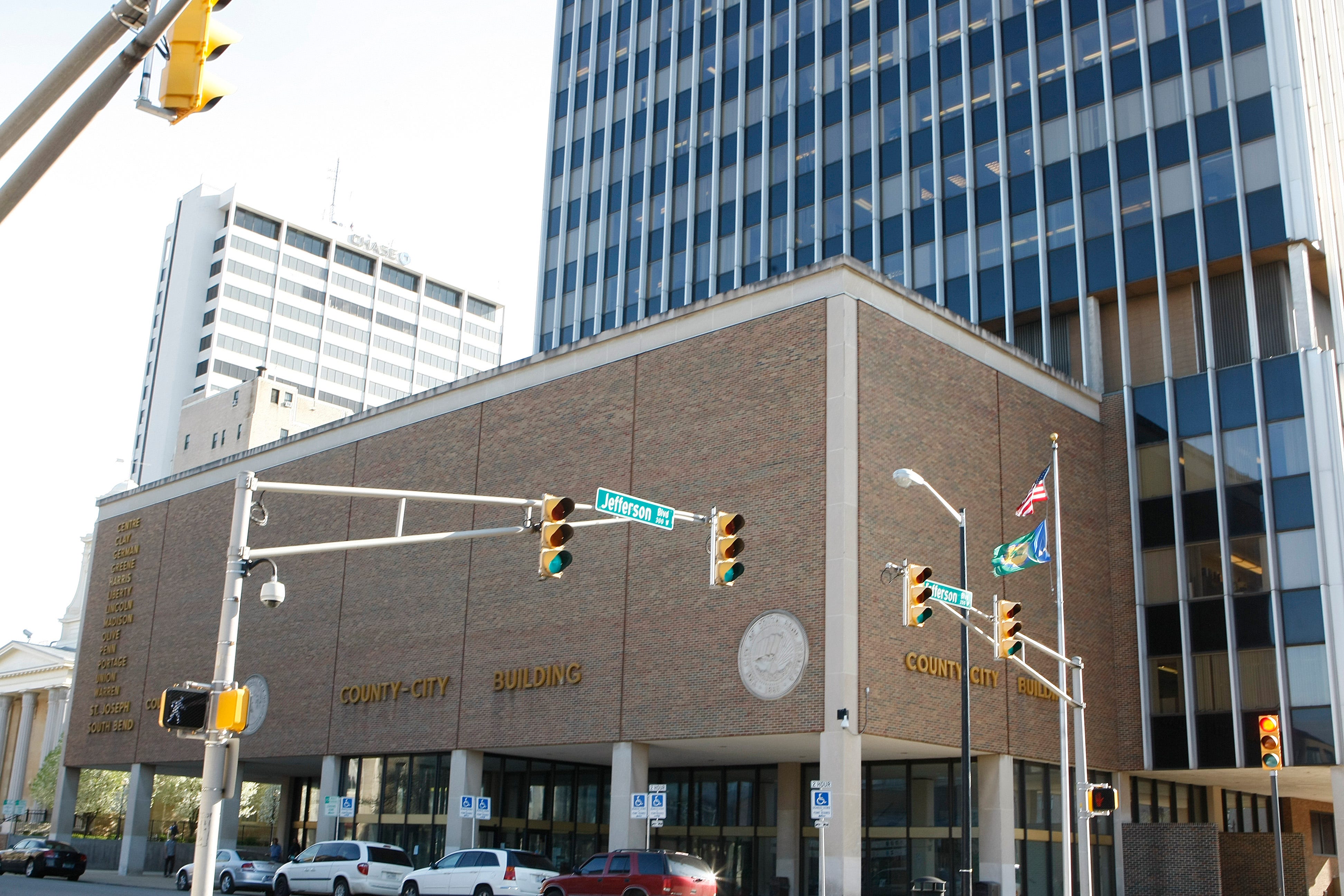 County-City Building work prompts monthlong road closure