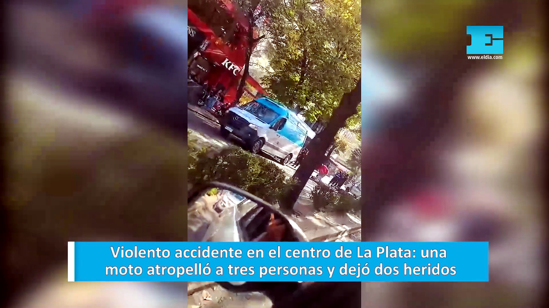 Violento accidente en el centro de La Plata: una moto atropelló a tres ...