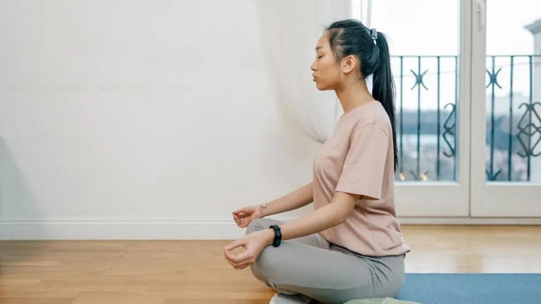 How to stay active when it's dark at 4 PM: 8 motivation hacks