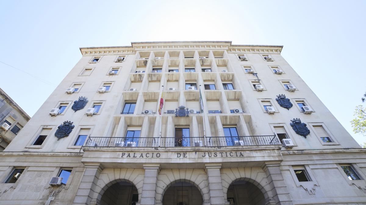 Condenado en Sevilla a seis meses de prisión por proferir insultos ...