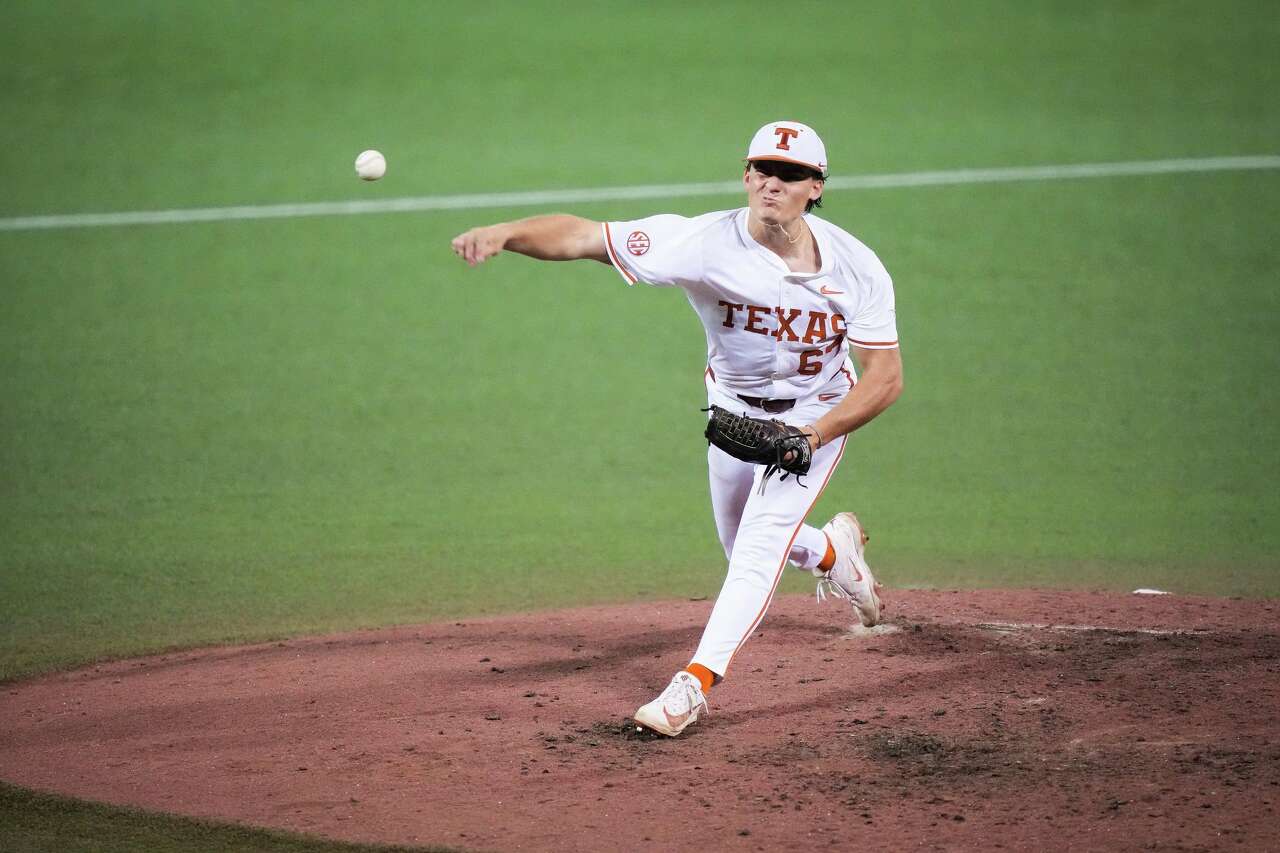 Meet Texas baseball RHP who reps popular number '6-7' - and may have an ...