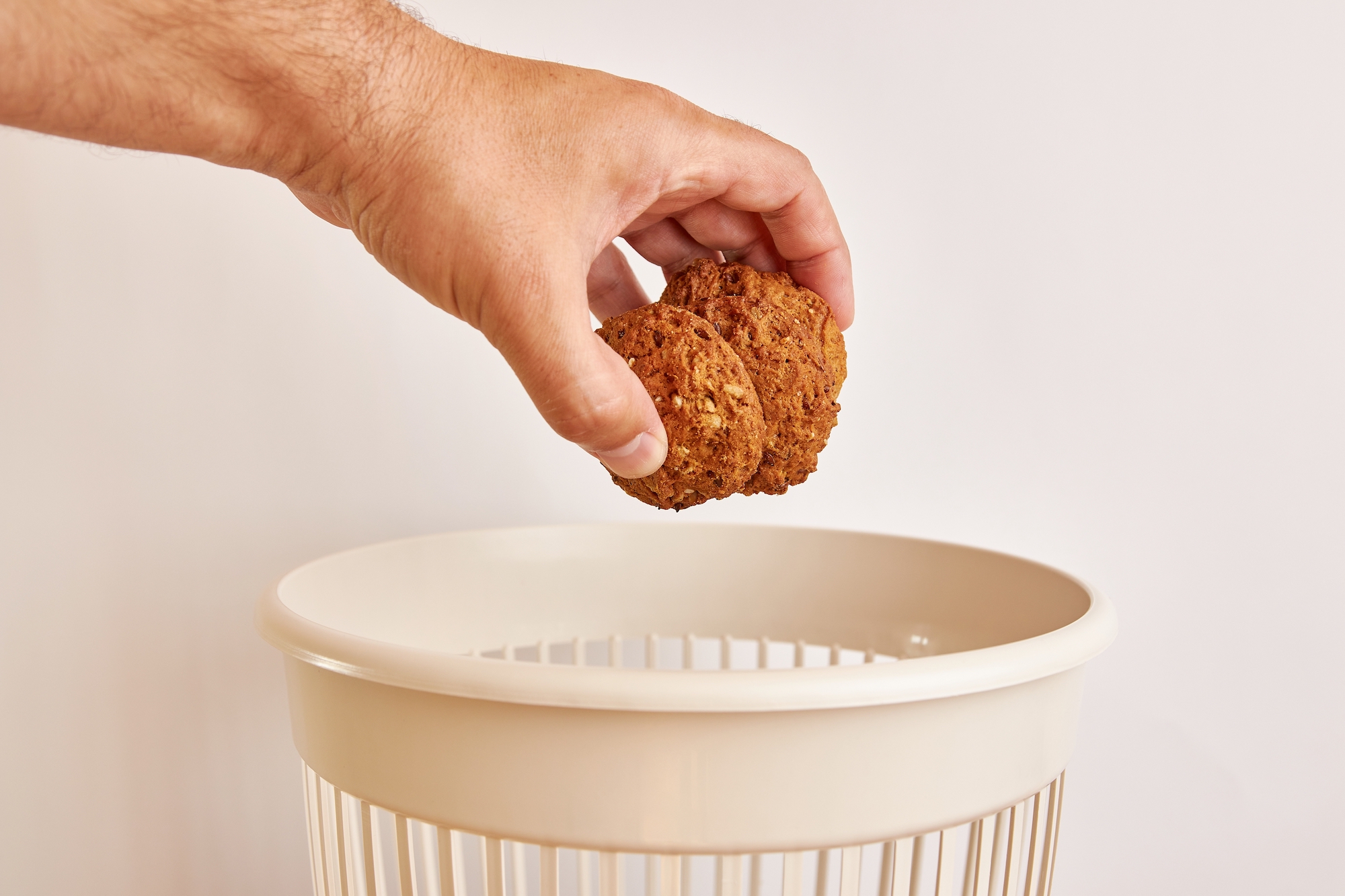 Bonne nouvelle ! Ces 7 aliments peuvent être consommés périmés, selon ...