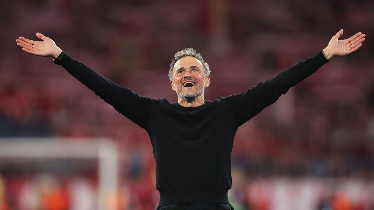 PSG chief sings the praises of 'best in the world' Luis Enrique