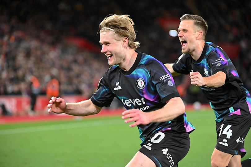 Sam Bell prediction made as Roy Hodgson backs Bristol City forward for ...