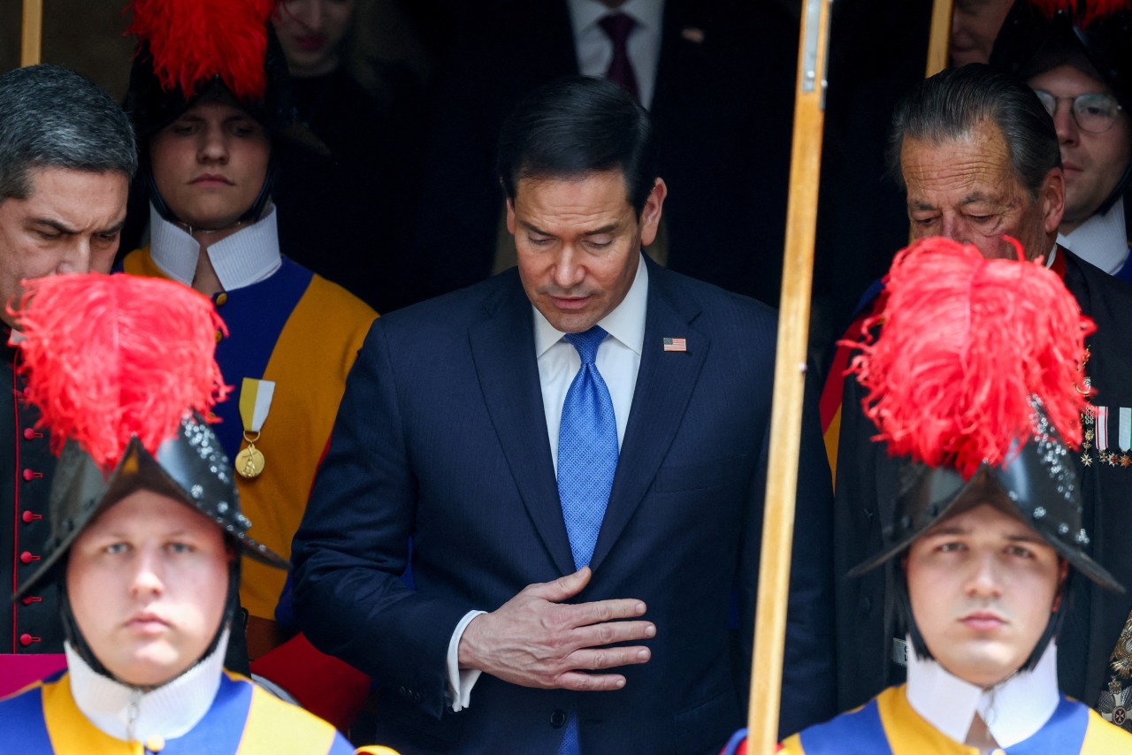 In Rome, Rubio tries to calm waters after Trump-Pope tensions