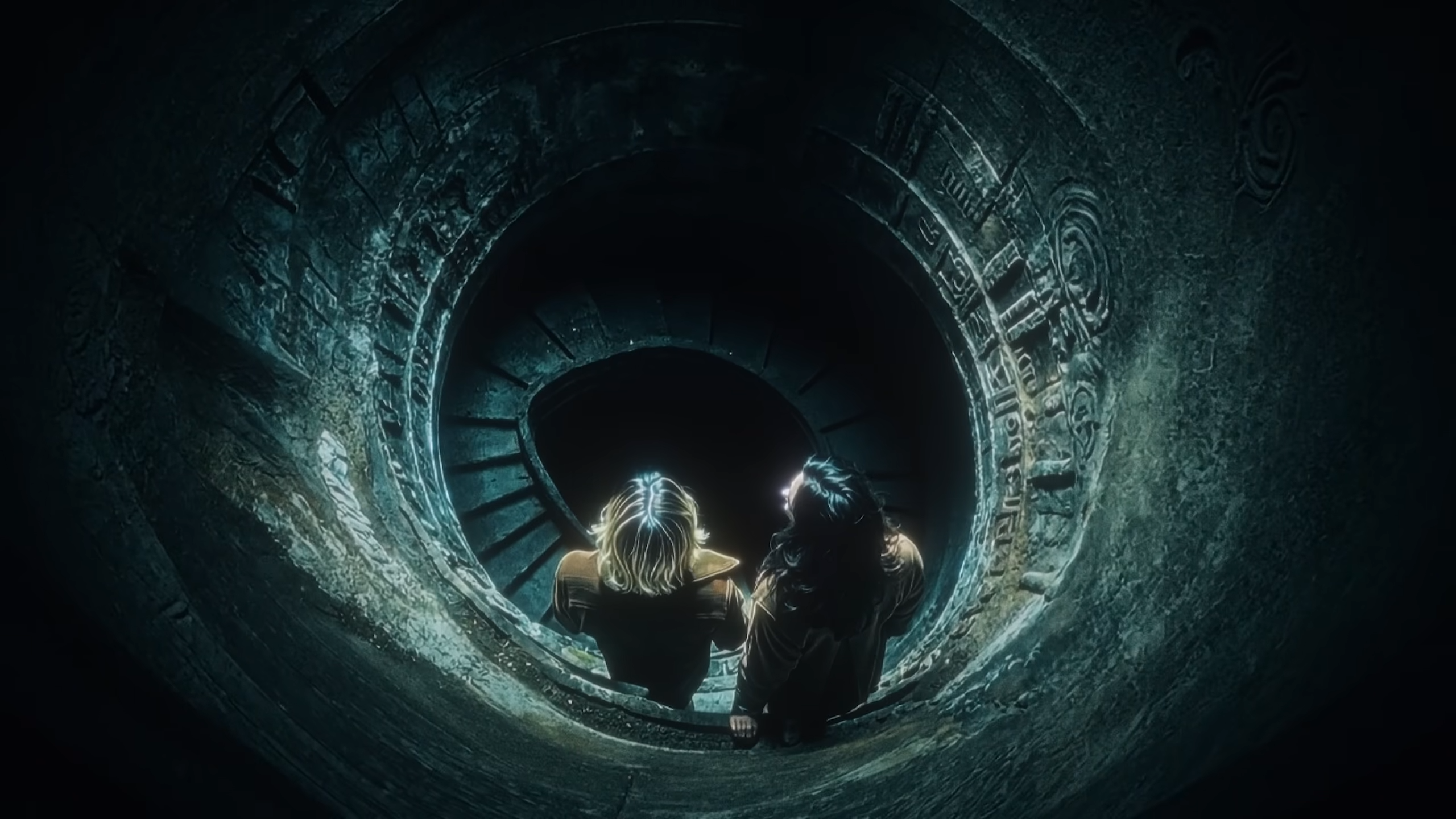 Soldiers dug a hole looking for an alien entity - then the operation ...