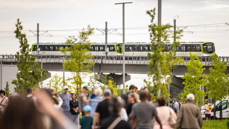 Le REM ouvre enfin dans l'Ouest de Montréal ce mois-ci et voici à ...
