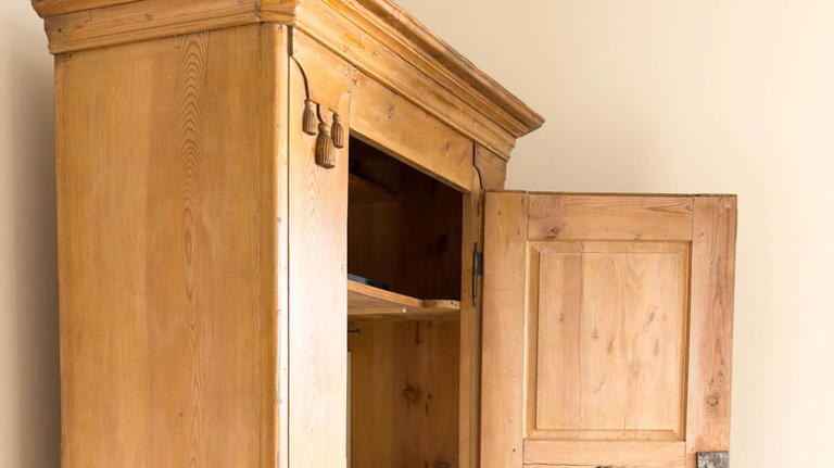 Not racks, not benches: The antique that makes shoe storage beautiful