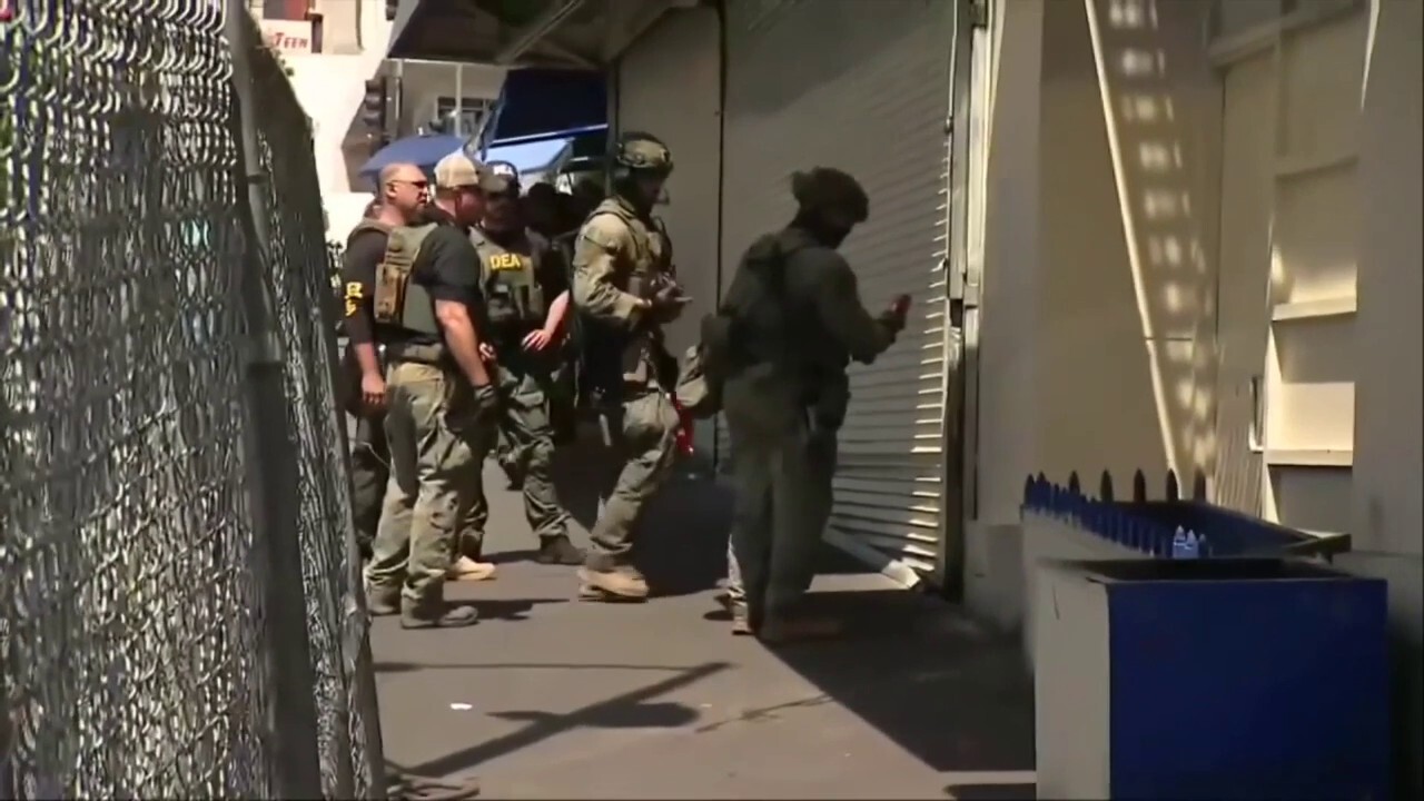 Massive raid hits Los Angeles 'open-air drug market' as authorities ...
