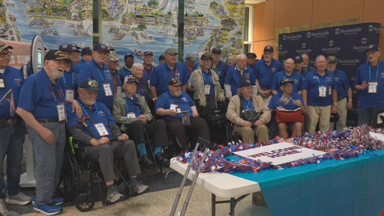 Coast residents welcome home Vietnam and Korean War veterans after ...