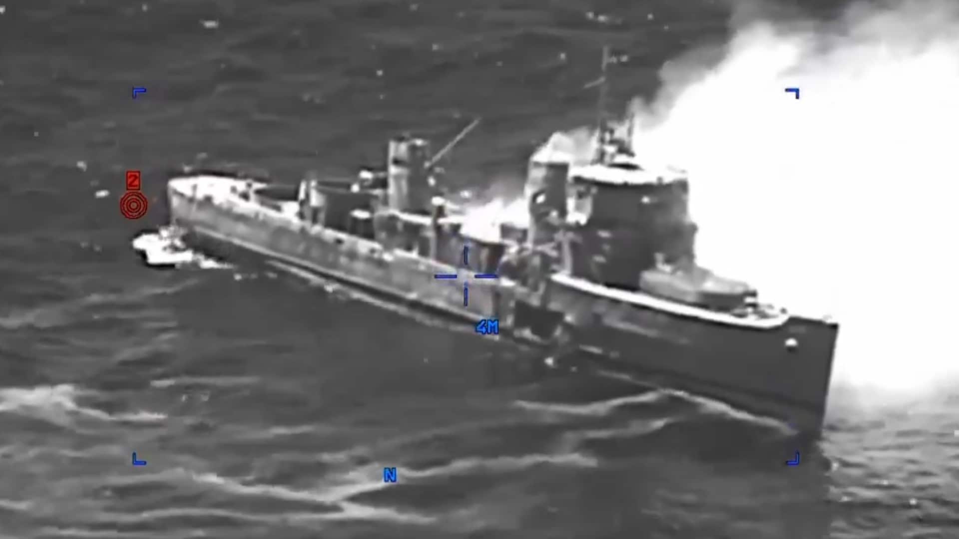 Sehr teure Raketen treffen Zielschiff in der strategisch wichtigen ...