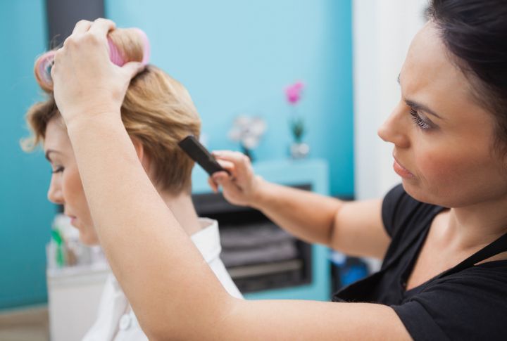 15 tips for curling short hair with ease