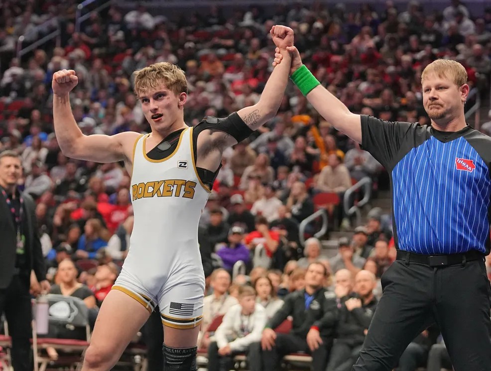 State champion Landen Davis joins Iowa’s 2026 recruiting class